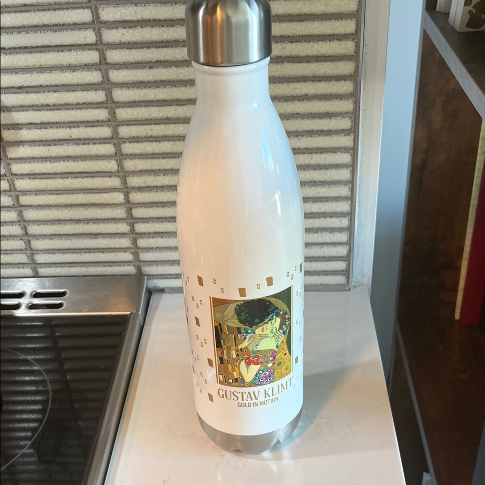*Limited Edition* Gustav Klimt H2go 26oz bottle